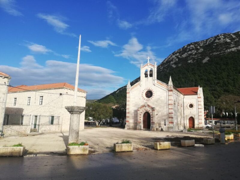 From Split & Trogir: Peljeac Peninsula Food & Wine Tour - Mali Ston: The Oyster Capital