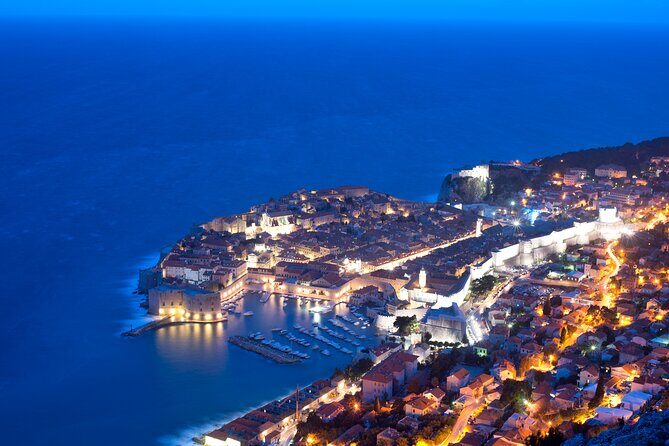 From Split/Trogir:Private Dubrovnik guided tour with stop in Ston - A Personalized Day Trip from Split or Trogir to Dubrovnik with a Stop in Ston