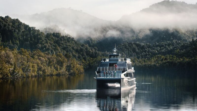 From Strahan: Evening Dinner Cruise on the Gordon River - From Strahan: Evening Dinner Cruise on the Gordon River