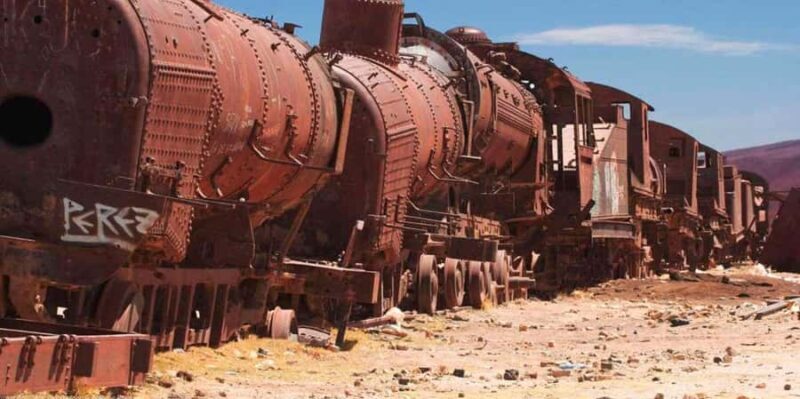 From Sucre: Uyuni salt flat tour 2 days 1 night - Exploring Bolivia’s Salt Marvels: A Detailed Look at the 2-Day Uyuni Salt Flat Tour