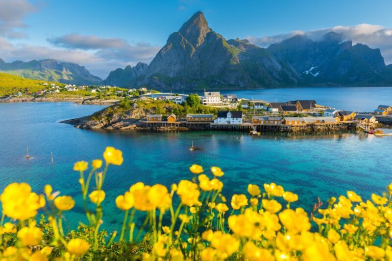 From Svolvaer: 2- Day Lofoten Highlights Photo Tour - In-Depth Look at the 2-Day Lofoten Highlights Tour