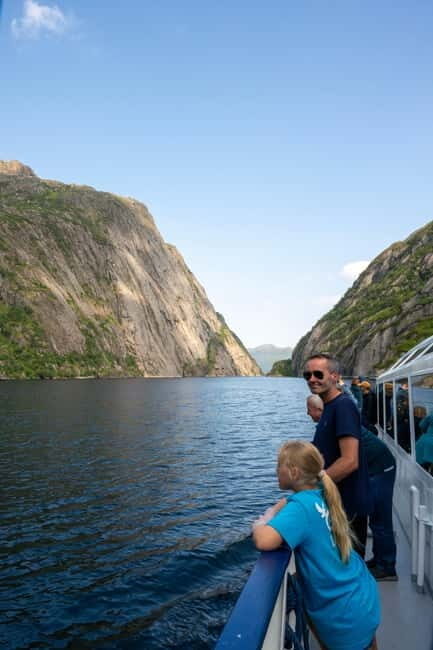From Svolvær: Lofoten Trollfjord Cruise & Sea Eagle Safari - The Sum Up