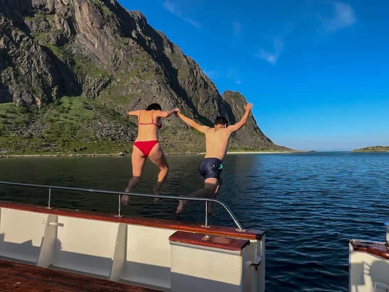 From Svolvær: Private Midnight Sun Yacht Cruise in Lofoten - Why This Tour Stands Out