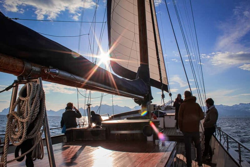 From Svolvær: Private Midnight Sun Yacht Cruise in Lofoten - FAQ