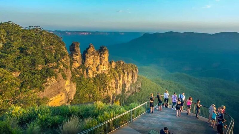 From Sydney: Blue Mountains Private Tour with Wildlife Park - Key Points