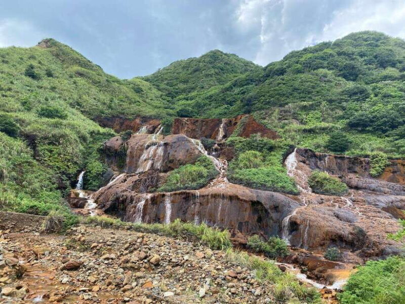 From Taipei: Old Gold Rush Town Jiufen Guided Night Tour - A Closer Look at the Jiufen Night Tour from Taipei
