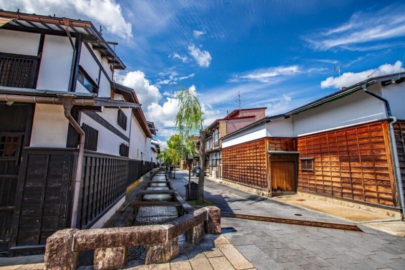 From Takayama: Explore Hida-Furukawa's Cultural Treasures - An In-Depth Look at the Experience