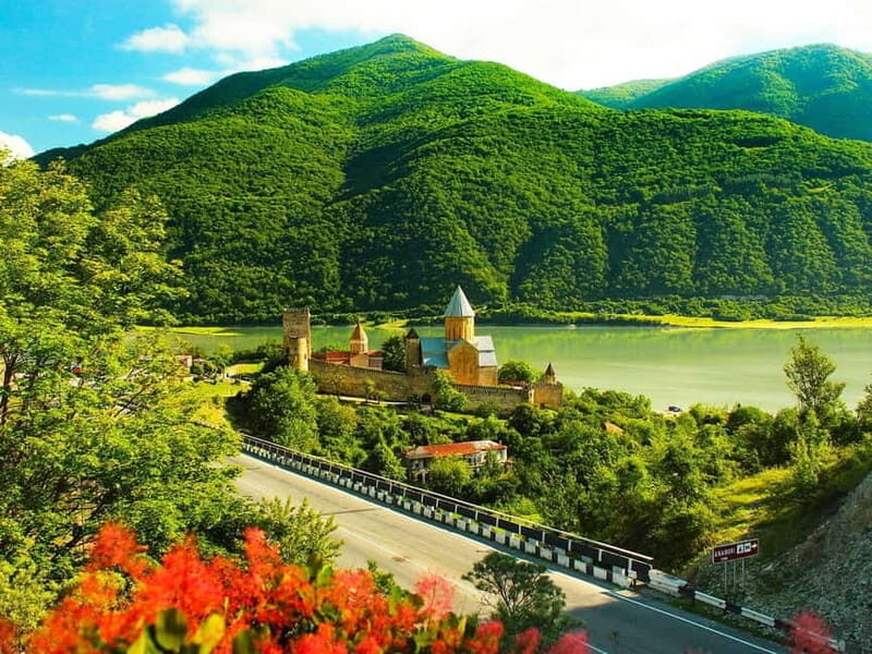From Tbilisi; Georgian Military Road,Ananuri-Gudauri-Kazbegi - Who Will Love This Tour?