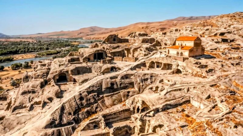 From: Tbilisi: Private Zestafoni Wine Day Trip with Dinner - The Heart of the Day: A Georgian Dinner