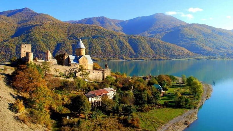 From Tbilisi to Kazbegi, Ananuri, Gudauri & Gergeti - The Sum Up