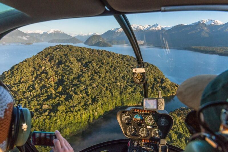 From Te Anau: Scenic Flight to Doubtful and Milford Sound - Key Points