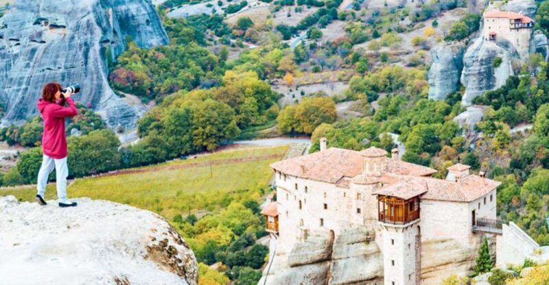 From Thessaloniki : Full-Day Bus Trip to Meteora w/ Guide - Meteora from Thessaloniki: A Full-Day Guided Bus Tour