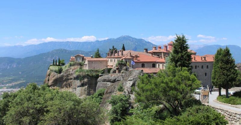 From Thessaloniki :Private driving tour to Meteora - FAQ