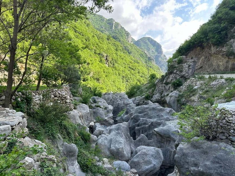 From Tirana: Bovilla Lake & Gamti Mountain Viewpoint Hike - Relaxation and Refreshments