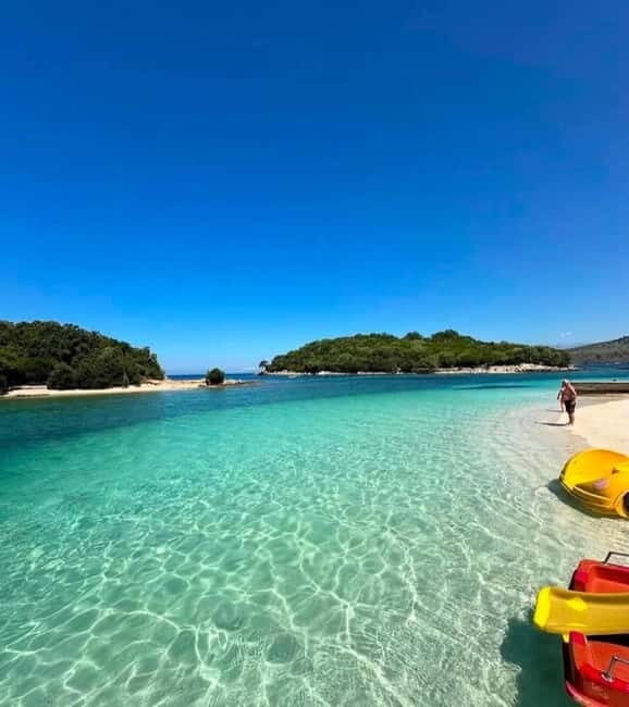 From Tirana/Durrës: Saranda,Ksamil islands and Blue Eye Tour - Sarandë: A vibrant coastal town with historical charm