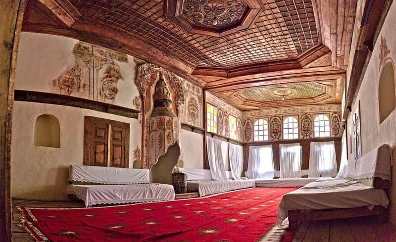 From Tirana: Full-Day Trip to the UNESCO-Listed Gjirokastra - Key Points