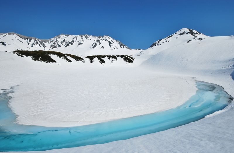 From Tokyo: Tateyama Kurobe Alpine Route "Snow Wall" & Shirakawa-go - Day one: Tokyo to Shirakawa-go, then Toyama