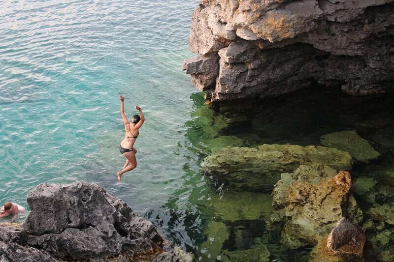 From Toronto: Bruce Peninsula National Park Guided Day Trip - FAQ