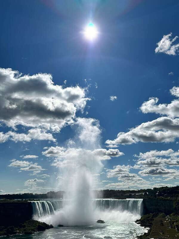 From Toronto: Niagara Falls Day Trip & Wine Tasting - How the Day Unfolds