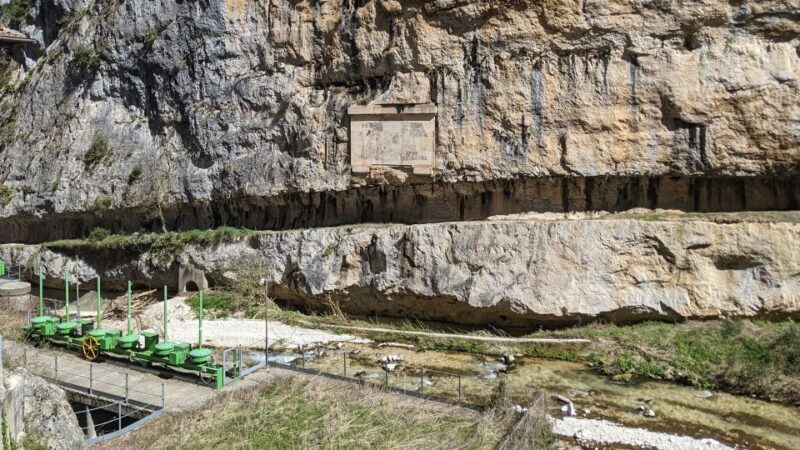 From Triponzo: Valnerina Tunnel and Mountain Hiking Tour - Exploring the Valnerina Tunnel and Mountain Hiking Tour in Umbria
