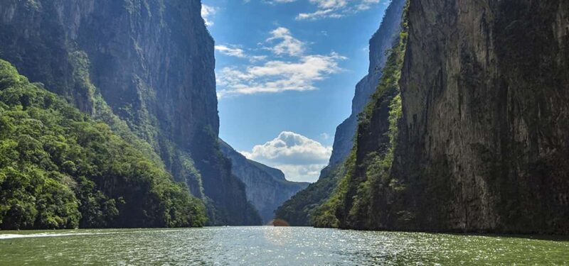 From Tuxtla:4 dias, Chiapas,Naturaleza,Cultura yMagia Guiado - A Deep Dive into the Chiapas Experience