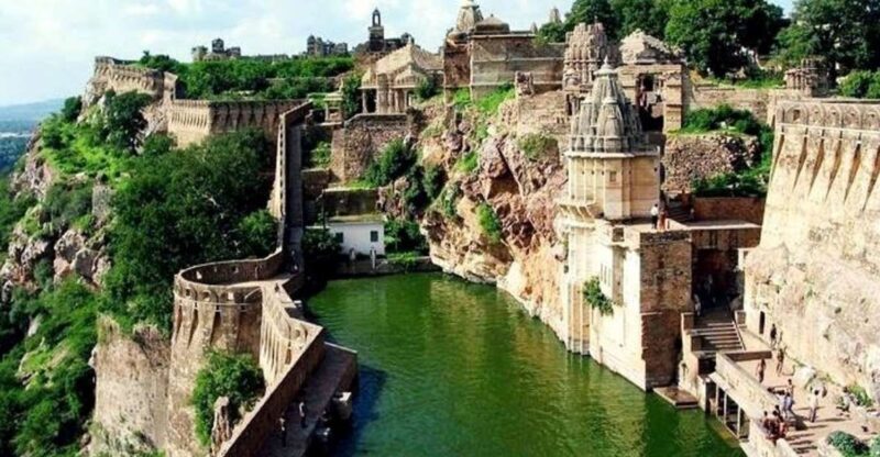 From Udaipur: Private Day Trip to Chittorgarh Fort - Key Points