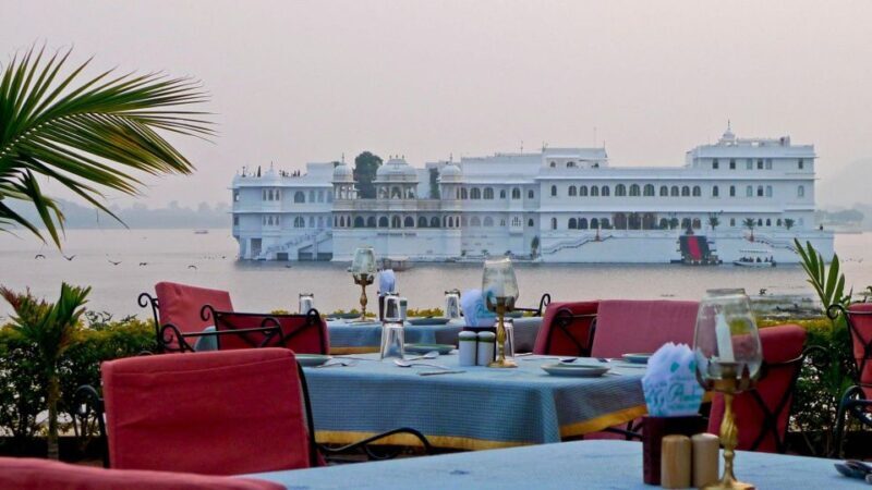 From Udaipur: Private Udaipur City of Lakes Sightseeing Tour - Visiting the City Palace: The Heart of Udaipur