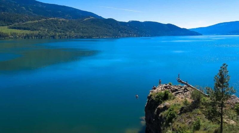 From Vancouver: 2-Day Kelowna Wine, Lake, and Farm Tour - An In-Depth Look at the Kelowna Tour Experience