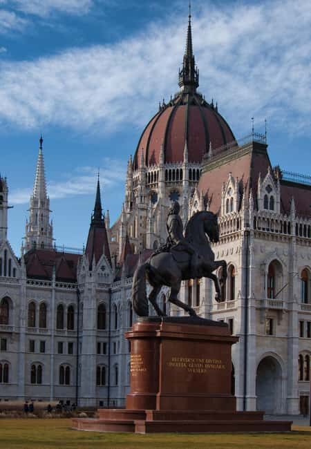 From Vienna: Bratislava and Budapest one day tour - An In-Depth Look at the Tour Experience