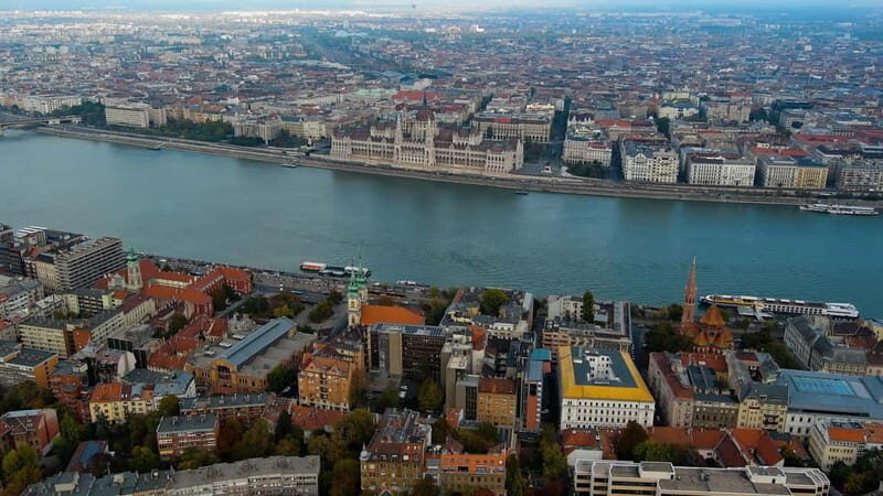From Vienna: Bratislava & Budapest Guide One Day Tour - Key Points