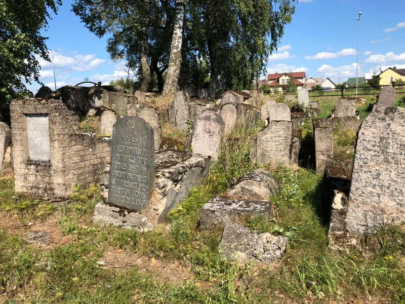 From Vilnius: Guided Jewish Heritage Day Trip to Kaunas - The Sum Up