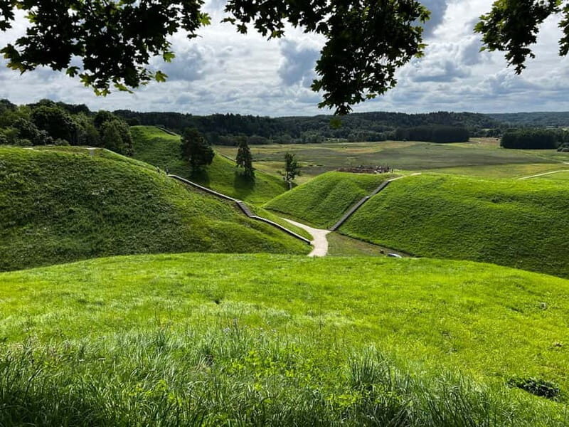 From Vilnius: Hill of Crosses, Pakruojis Manor & Kernav - An In-Depth Look at the Tour Experience