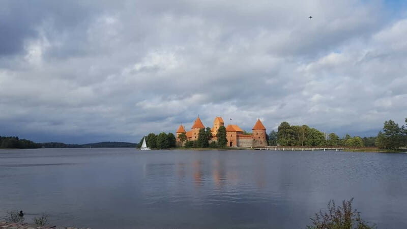 From Vilnius: Trakai Castle and Paneriai Memorial Tour - A Close Look at What You’ll Experience