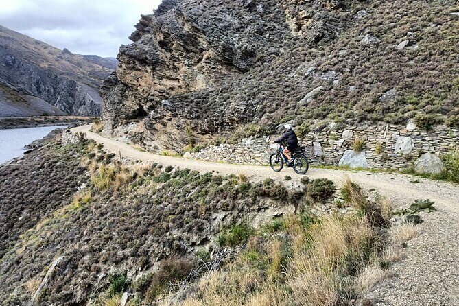 From Wanaka Bike the Lake Dunstan Trail with Shuttle Return - FAQ