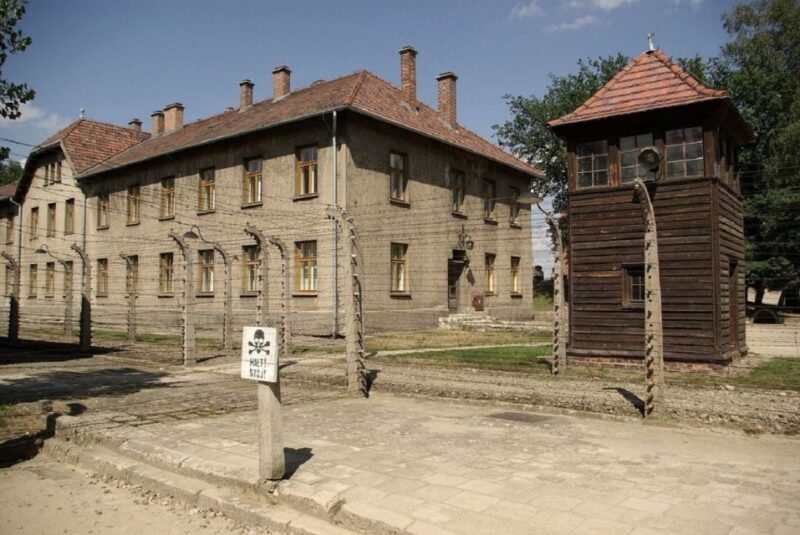 From Warsaw: Shared guided tour to Auschwitz-Birkenau - The Practicalities of the Auschwitz-Birkenau Guided Tour