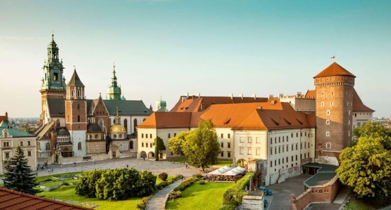 From Wroclaw: Guided Tour to Auschwitz-Birkenau and Krakow - Key Points