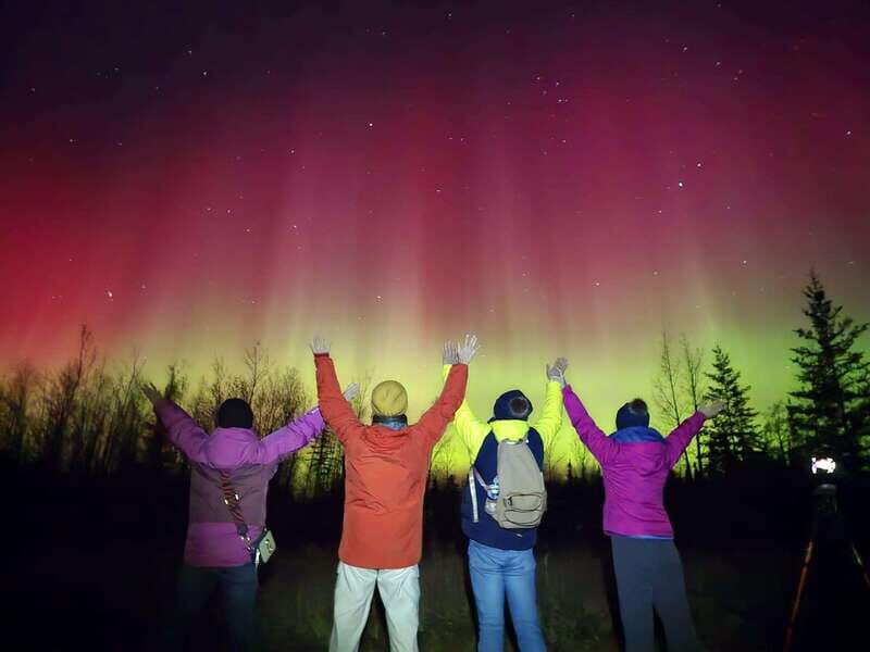 From Yellowknife: Aurora Borealis Tour with Cozy Cabin Base - From Yellowknife: Aurora Borealis Tour with Cozy Cabin Base