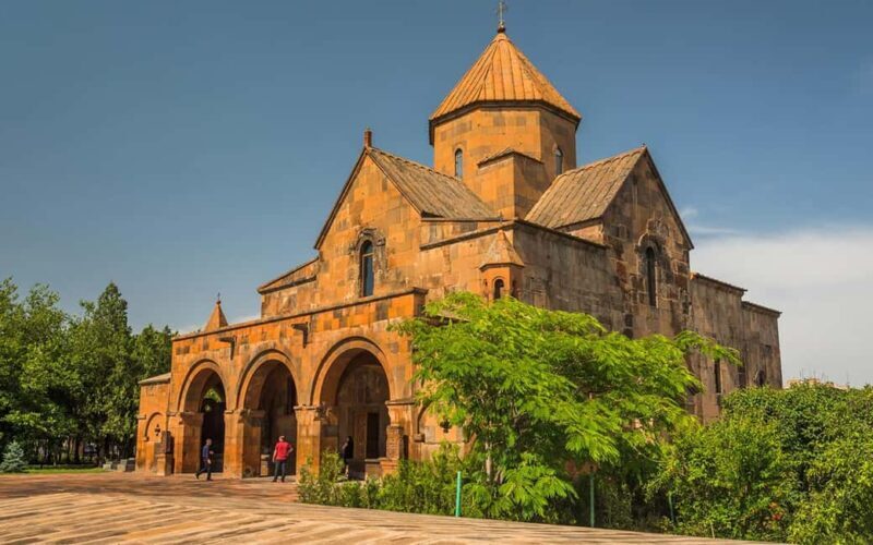 From Yerevan: Echmiadzin cathedral and Zvartnots temple - In Summary