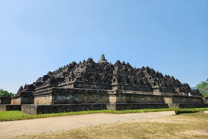 From Yogyakarta: Borobudur, Bromo and Ijen Crater 4 - Day Tour - What’s Included and What’s Not