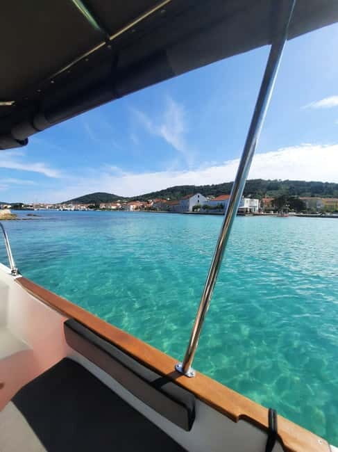 From Zadar: Islands Boat Tour with Drinks - Authenticity and Local Flavor