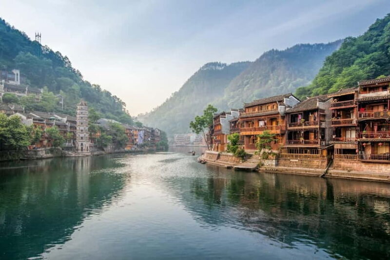 From Zhangjiajie: Fenghuang Ancient Town & Furong Town Tour - A Detailed Look at Your Day Trip Experience
