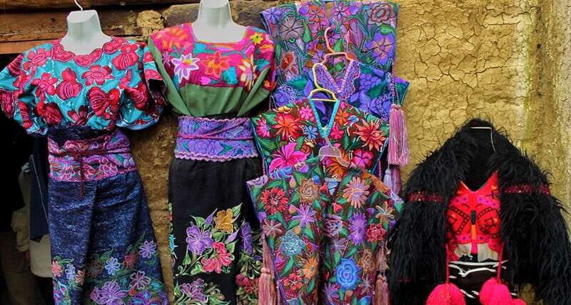 FromSan Cristobal:Zinacantán andSanJuanChamula ENGLISH GUIDE - Who Will Love This Tour?