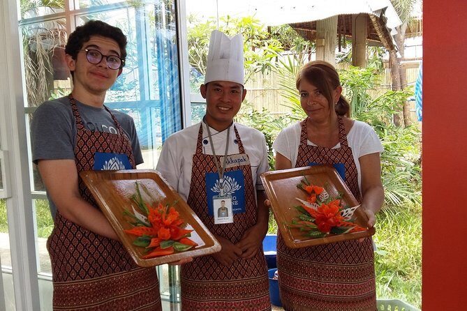 Fruit and Vegetable Carving Class with Master Chef at Sukho Cuisine in Koh Lanta - A Detailed Look at the Fruit and Vegetable Carving Class with a Master Chef in Koh Lanta