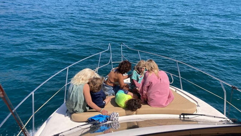 Fuengirola : 2 hours LUXURY Yacht Dolphin Trip DRINKS SNACKS - A Detailed Look at the Fuengirola Dolphin Trip