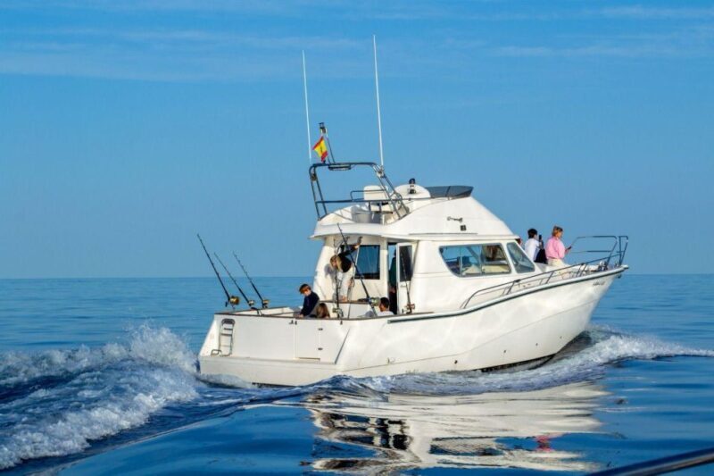 Fuengirola- 2 Hr Excursion en Yate con bebidas y apertivos - Who Would Enjoy This?