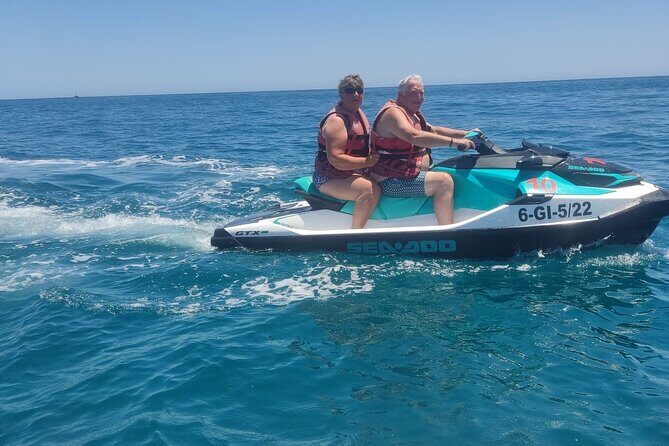 Fuengirola: Alquiler Jet ski 30 min / 1 hour - Fuengirola Jet Ski Rental: A Thrilling Coastline Adventure