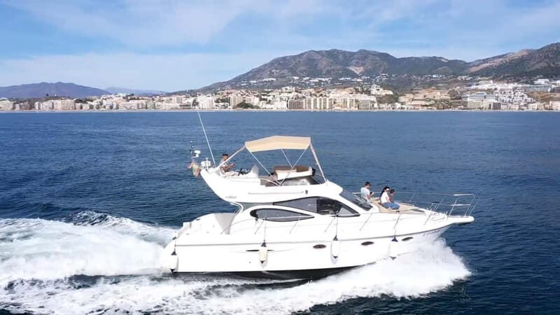 Fuengirola: Sunrise Boat Tour with breakfast and drinks - Why this tour offers excellent value