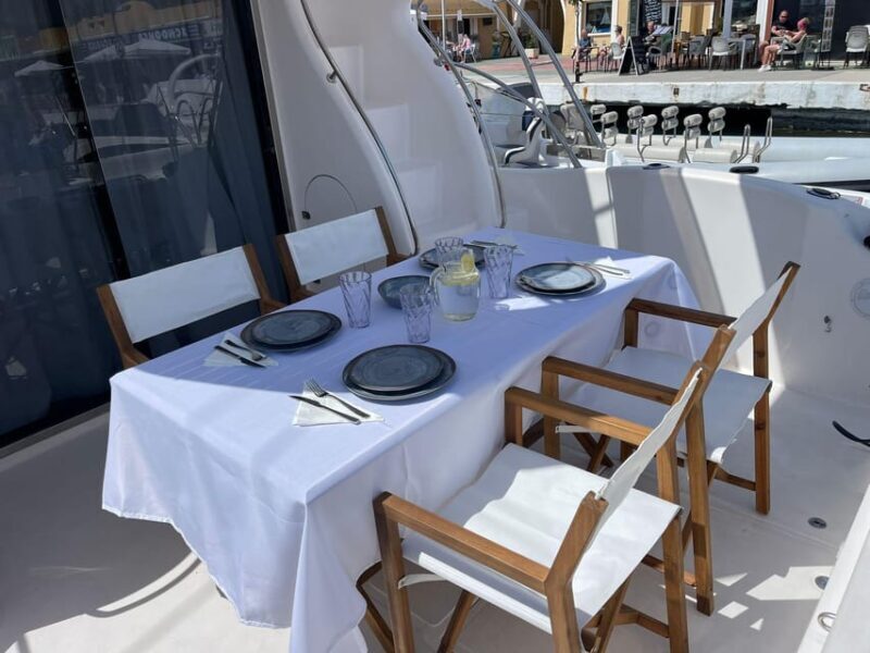 Fuengirola: Sunset Boat Tour - Cocktail Dinner & Champagne - What’s Included and Why It Matters