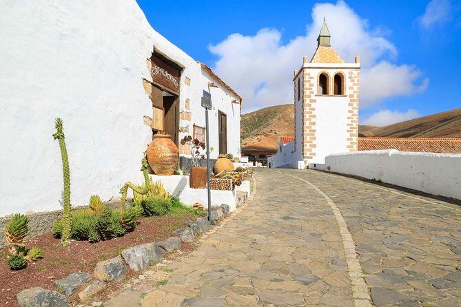 Fuerteventura Villages Caves and Farm Tour with Lunch from South - Experience Fuerteventura’s Charm with the Villages, Caves, and Farm Tour