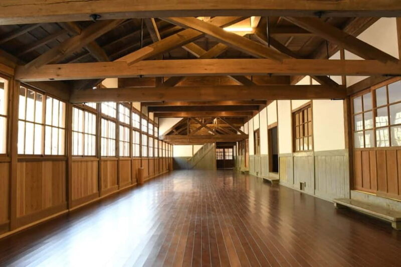 Fukiya: Bicchu Fukiya Virtual Tour with XR Glasses - Exploring Bicchu Fukiya with XR Glasses: A Unique Virtual Journey